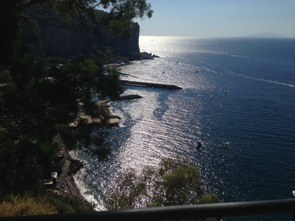 B&B La Grotta Marina Вико Екуензе Екстериор снимка
