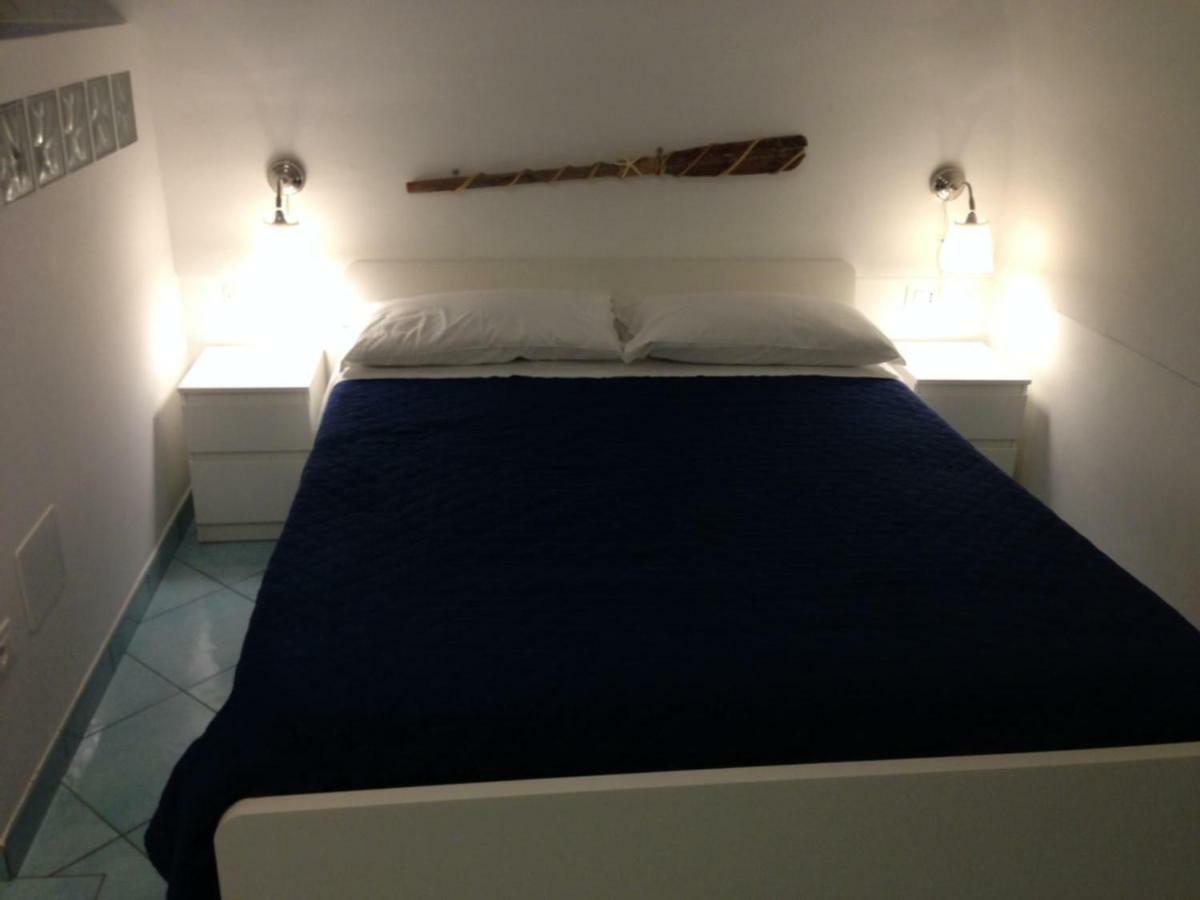 B&B La Grotta Marina Вико Екуензе Екстериор снимка